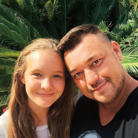 Сергей Жуков пожаловался на сложности в общении с 16-летней дочерью
