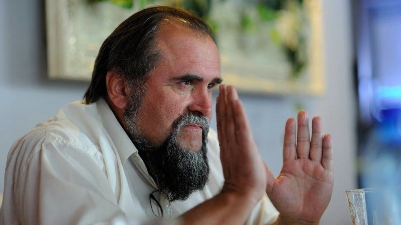 Украинский политолог сообщил, как ответит подергавшему его за бороду Клинцевичу