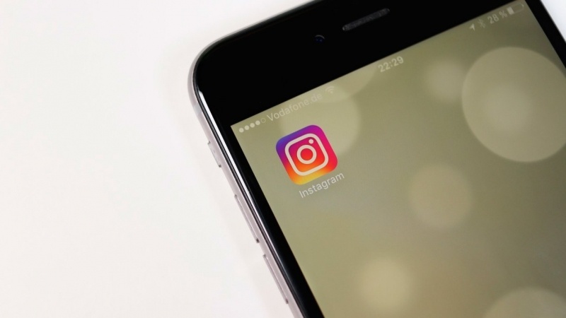 «Это надо прекращать»: Милонов призвал ограничить использование Instagram