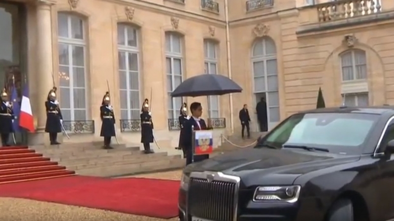 Путин прибыл в Елисейский дворец на завтрак с лидерами других государств