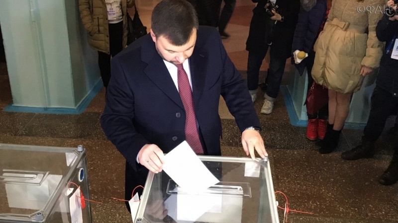 «Сегодня очередной экзамен»: Пушилин проголосовал на выборах в ДНР