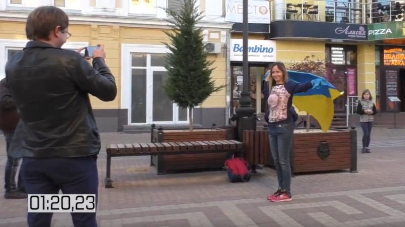«Совершила огромную ошибку»: блогер извинилась перед Донбассом за украинский флаг в Крыму