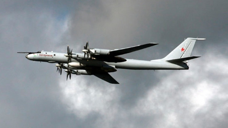Военные НАТО поразились маневру Ту-142 у борта флагмана Шестого флота США 