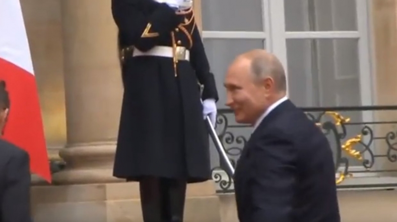 Путин прибыл в Елисейский дворец на завтрак с лидерами других государств