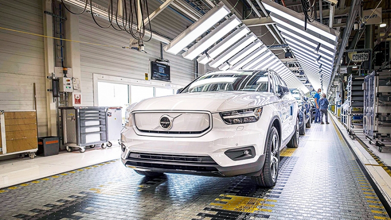 Volvo начала производство полностью электрического XC40 Recharge P8