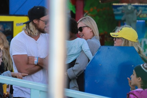 Шарлиз Терон встречается с бывшим бойфрендом Холли Берри