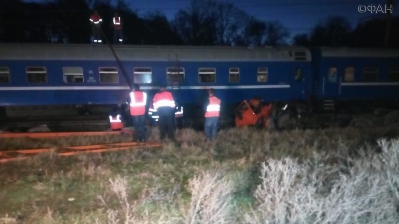 ФАН публикует видео с места столкновения поезда и КамАЗа в Краснодарском крае