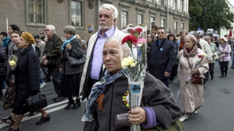 &laquo;Родные, простите нас&raquo;: потомки блокадников против Фестиваля света в Московском парке Победы