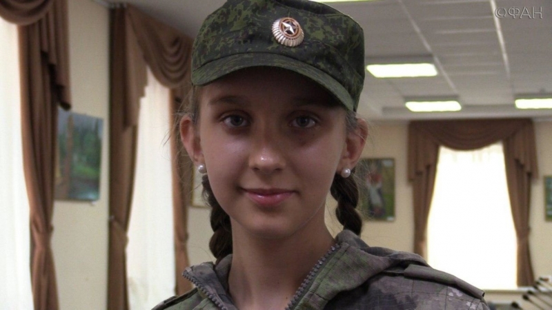 &laquo;Убийца своего народа не может быть президентом&raquo;: юная ополченка ЛНР призвала украинцев очнуться