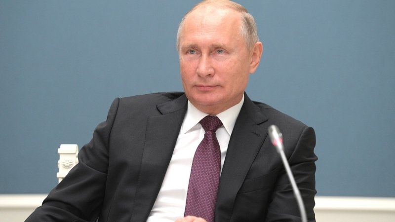 Путин дал поручения по реализации нацпроектов в соответствии со стратегией РФ