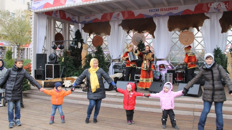 Более трех миллионов россиян посетили праздничные мероприятия в День народного единства