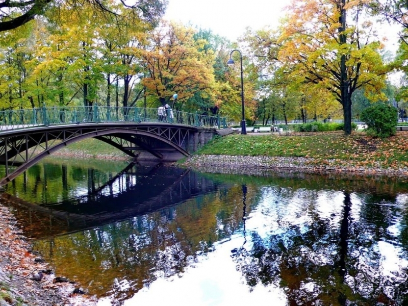 &laquo;Родные, простите нас&raquo;: потомки блокадников против Фестиваля света в Московском парке Победы