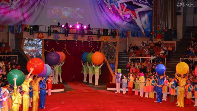 Луганск встретил участников международного фестиваля «Цирковое будущее»