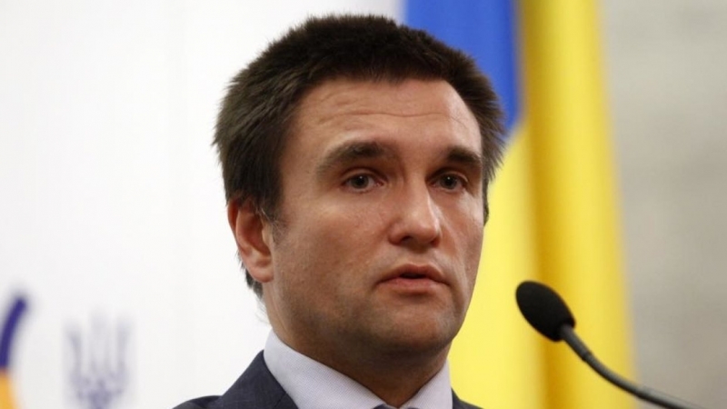 Медведчук обвинил главу МИД Украины в попытке подорвать отношения Киева и Минска