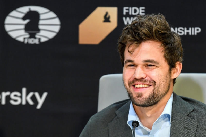 Отец Карлсена подвел итоги поединка за мировую корону