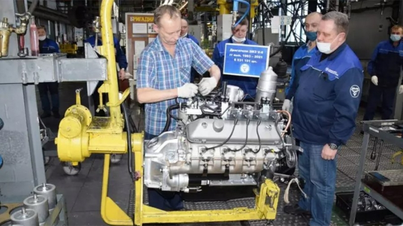 В России могут перезапустить производство бензиновых моторов V8
