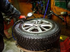 Выездной шиномонтаж метро Теплый Стан: кому и когда может быть полезен
